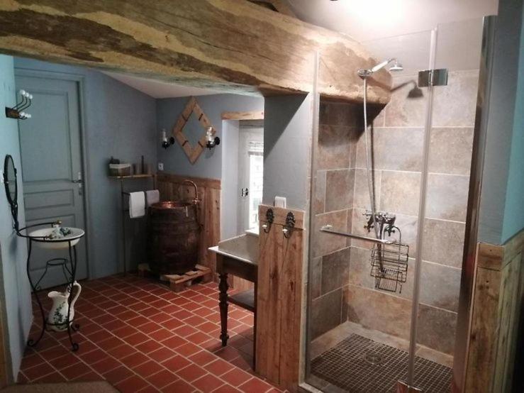 Отель Domaine Des Granges Neuves Confrancon Экстерьер фото