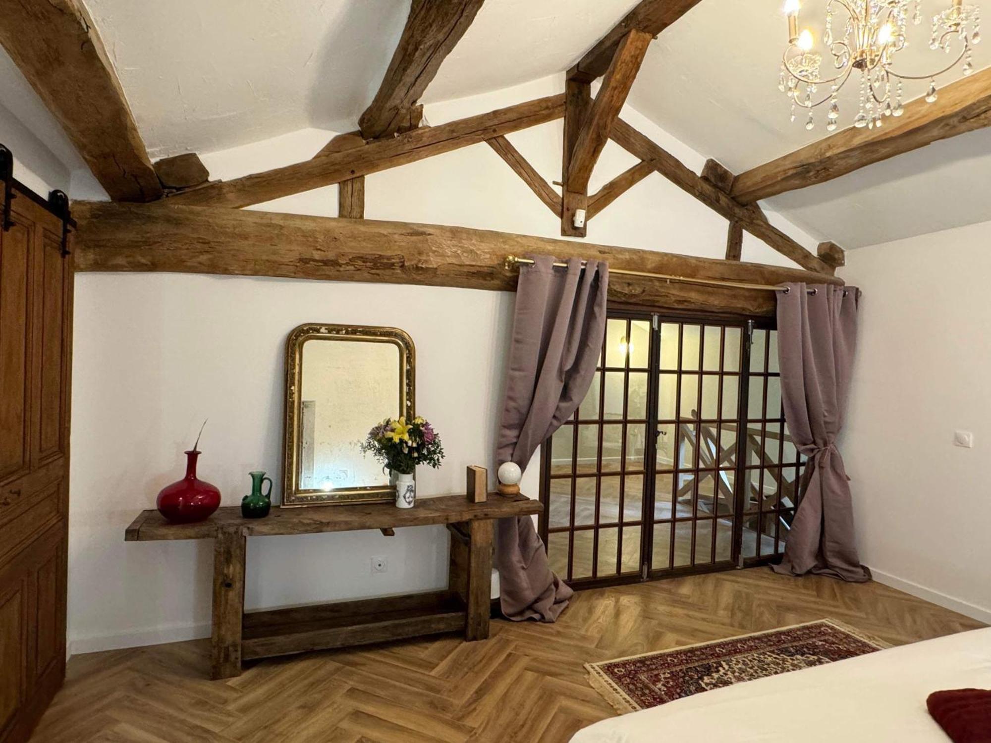 Отель Domaine Des Granges Neuves Confrancon Экстерьер фото